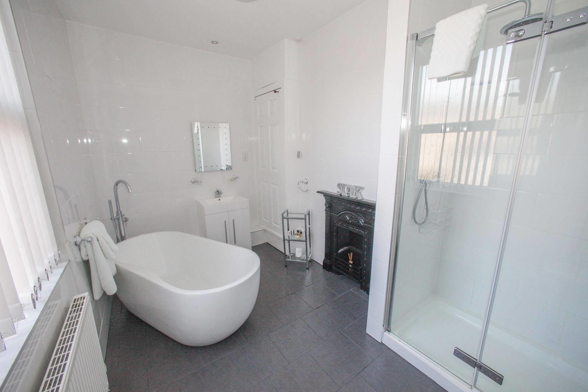 Tower House Executive 5* Pontefract